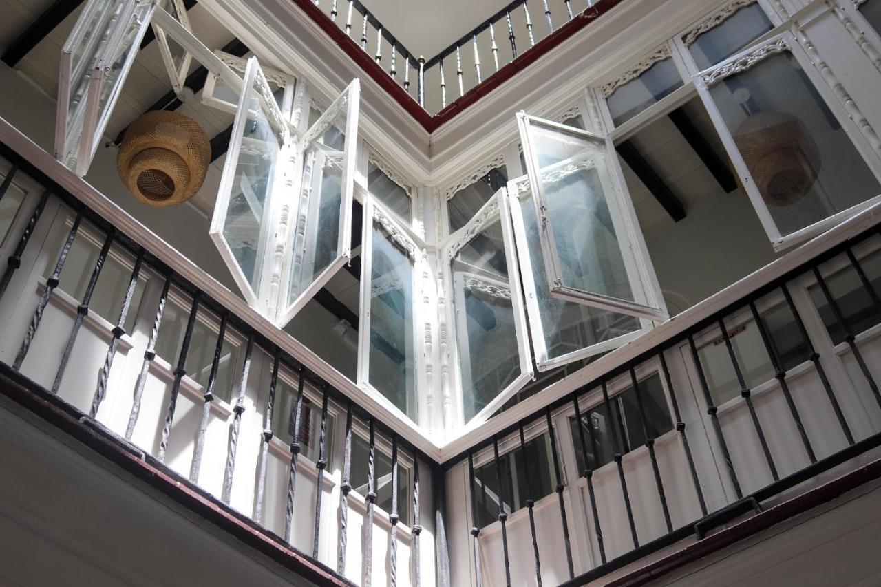 Hostel Ibarra By Bossh! Hotels Seville Ngoại thất bức ảnh
